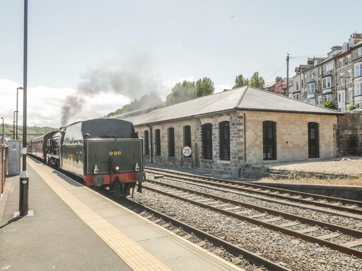 Tornado Engine Shed Apartamento Whitby Exterior foto